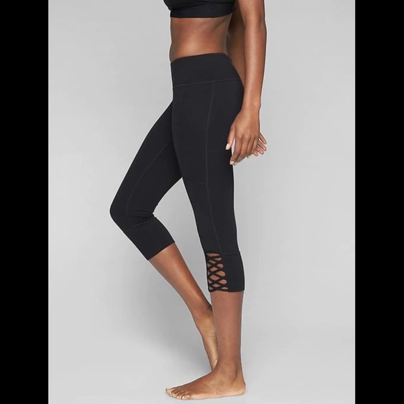 Athleta Mind Over Mat Criss Cross Capri Leggings - Picture 2 of 5